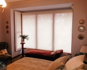 Screen roller blinds 40 inside a bedroom
